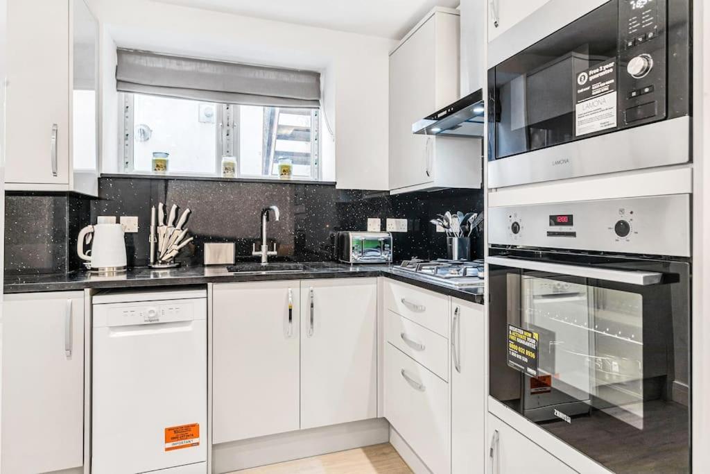 Luxstay Holland Park Apartment With Ac London Luaran gambar